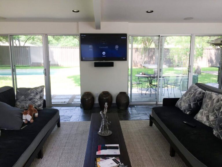 Dallas Single-Storey Mansion Gets Smart with Multi-Zone Audio and Control4 Home Automation