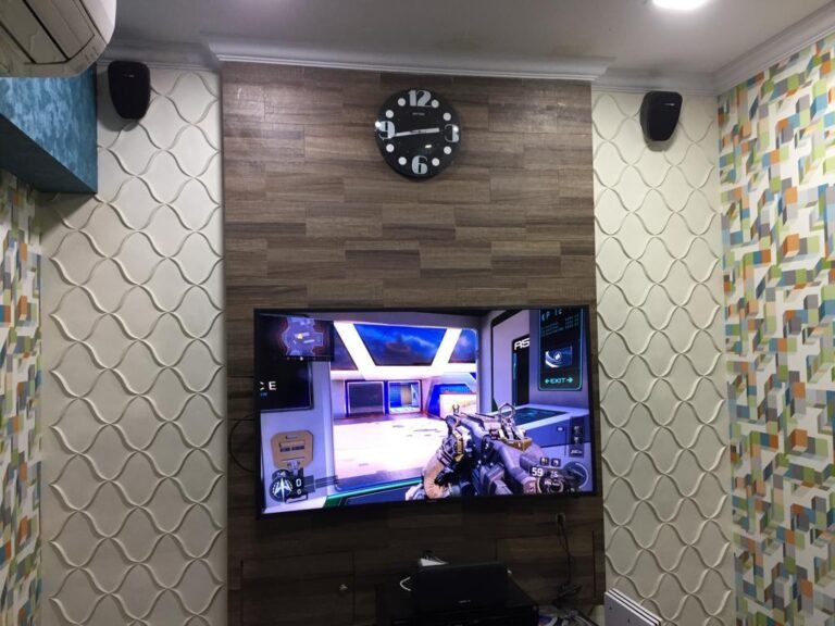Worli Bedroom turns into Gaming and Movie Room with the addition of a 7.2 Surround Sound System